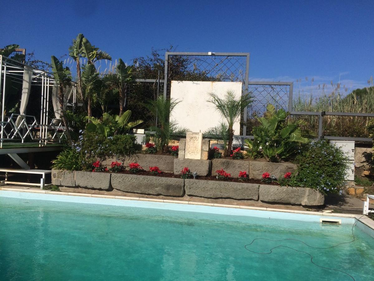 Bed and Breakfast I Giardini Di Giano Torre di Faro Exterior foto